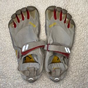 Vibram Toe Shoes